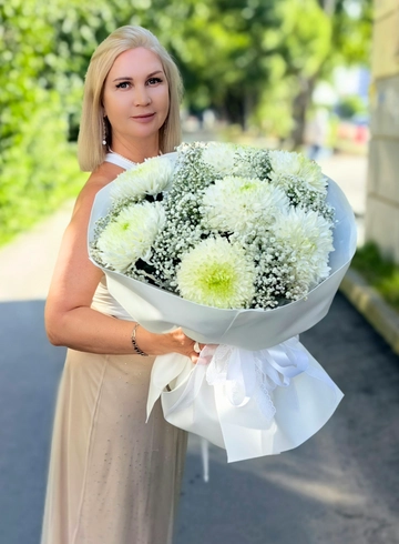 Букет с хризантемами «Летний сад» от интернет-магазина цветов в 