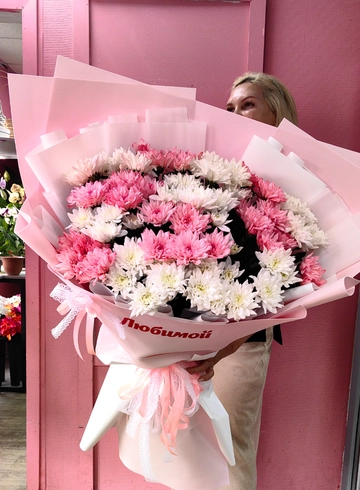 Букет-гигант любимой  от интернет-магазина цветов в 